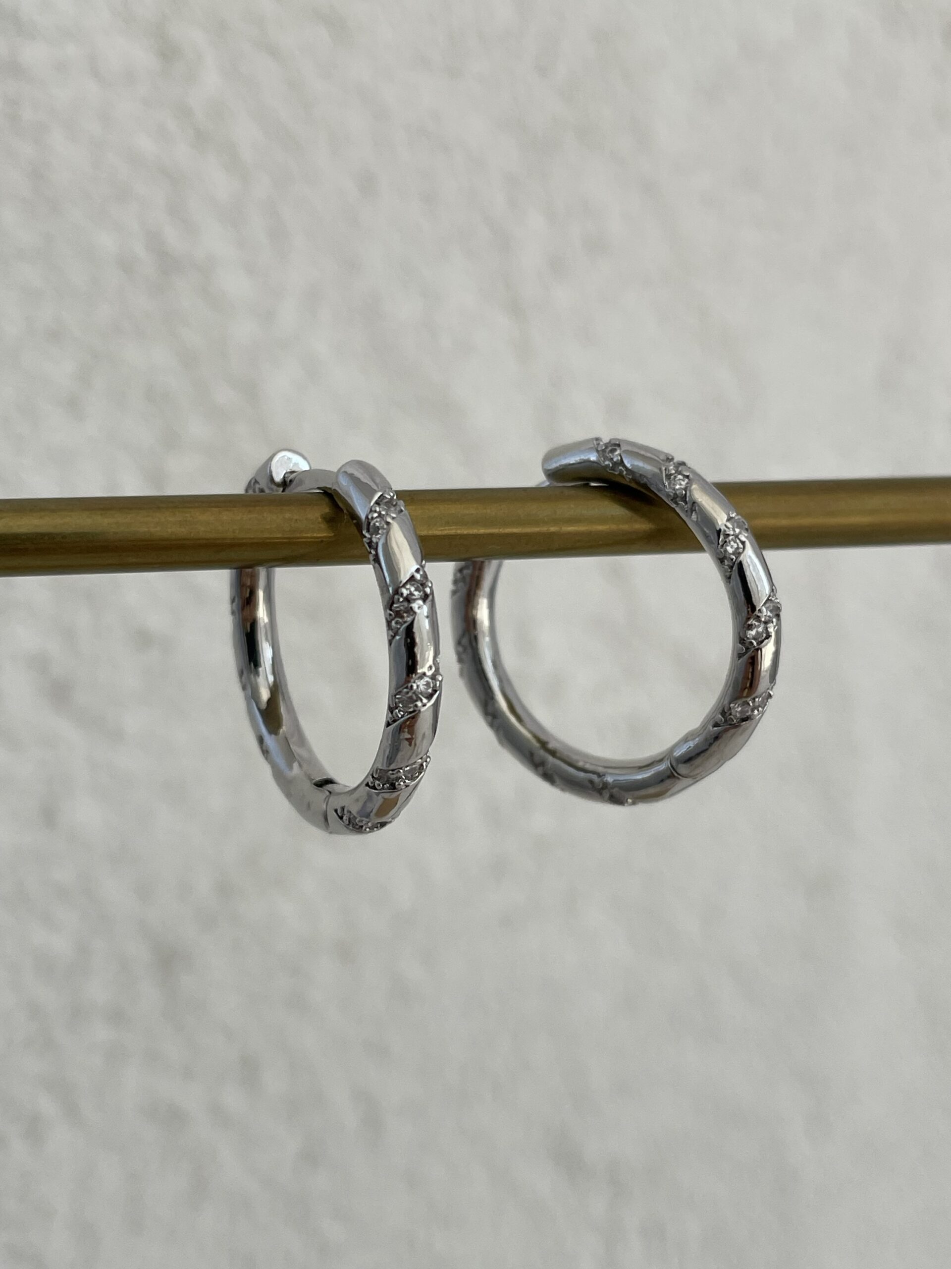 img_7831 Özel Seri Zirkon Taşlı Büyük Boy Gümüş Halka Küpe