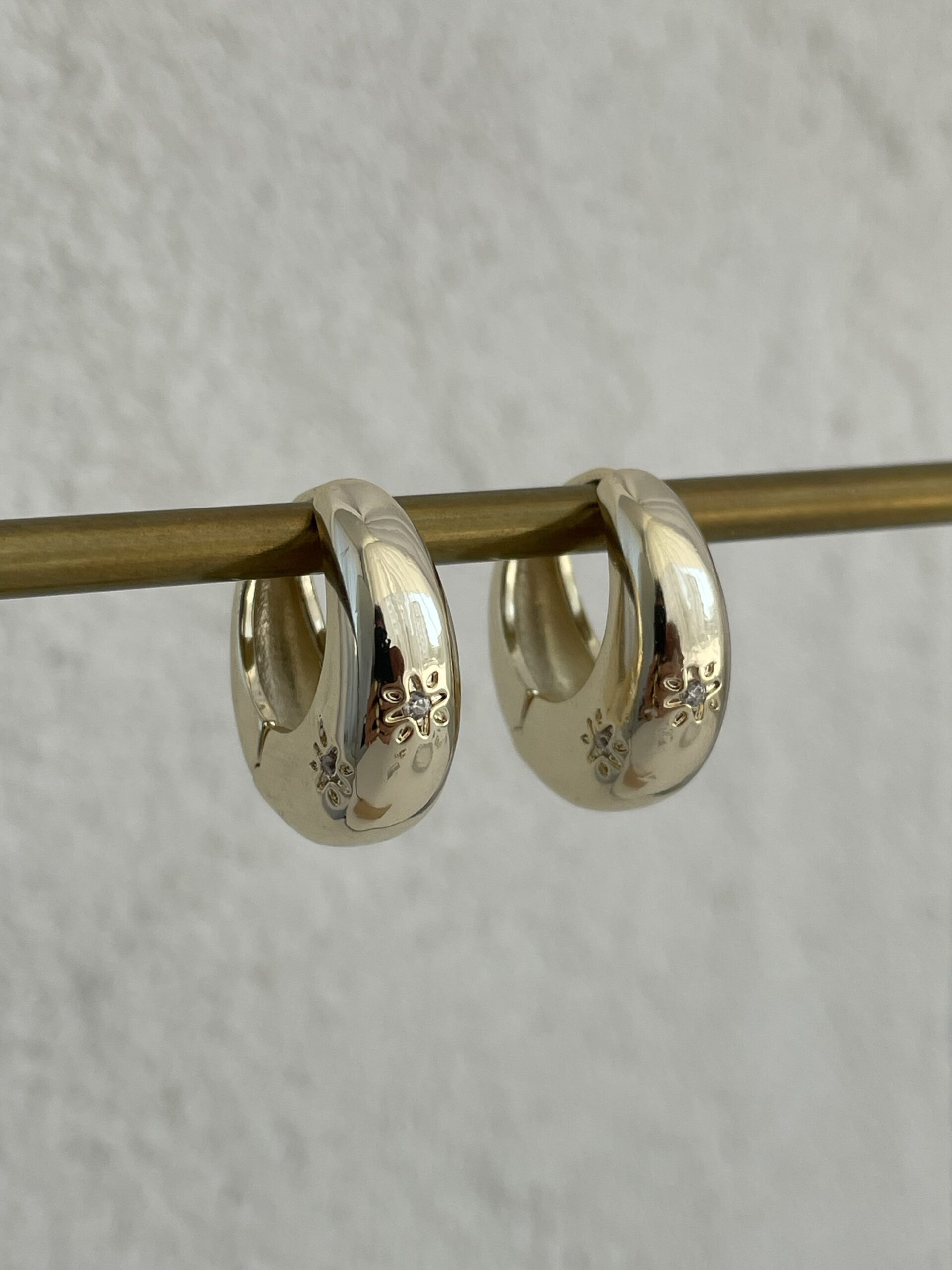 img_7874 Özel Seri Zirkon Taşlı Büyük Boy Gold Tombul Halka Küpe