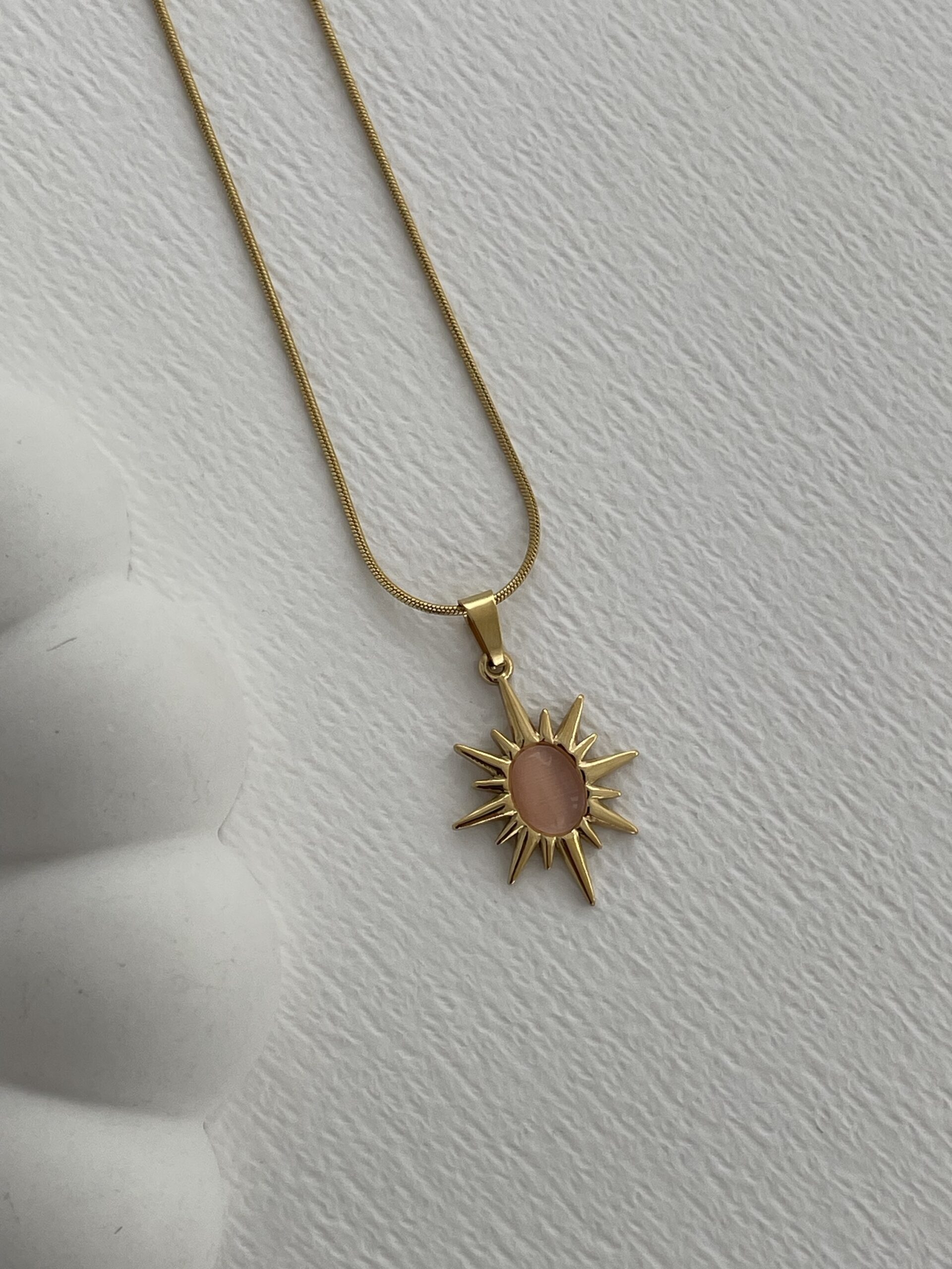 img_0051-2 Çelik Pembe Kaplan Gözü Güneş Tasarım Gold Kolye