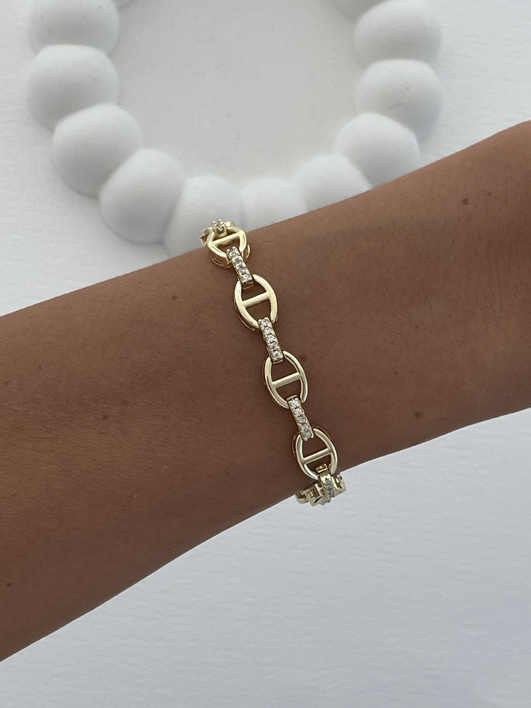 img_0940-1 Özel Seri Zirkon Taşlı Oval Tasarım Gold Bileklik