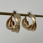 Özel Seri Üçlü Kıvrım Geometrik Tasarım Gold Küpe