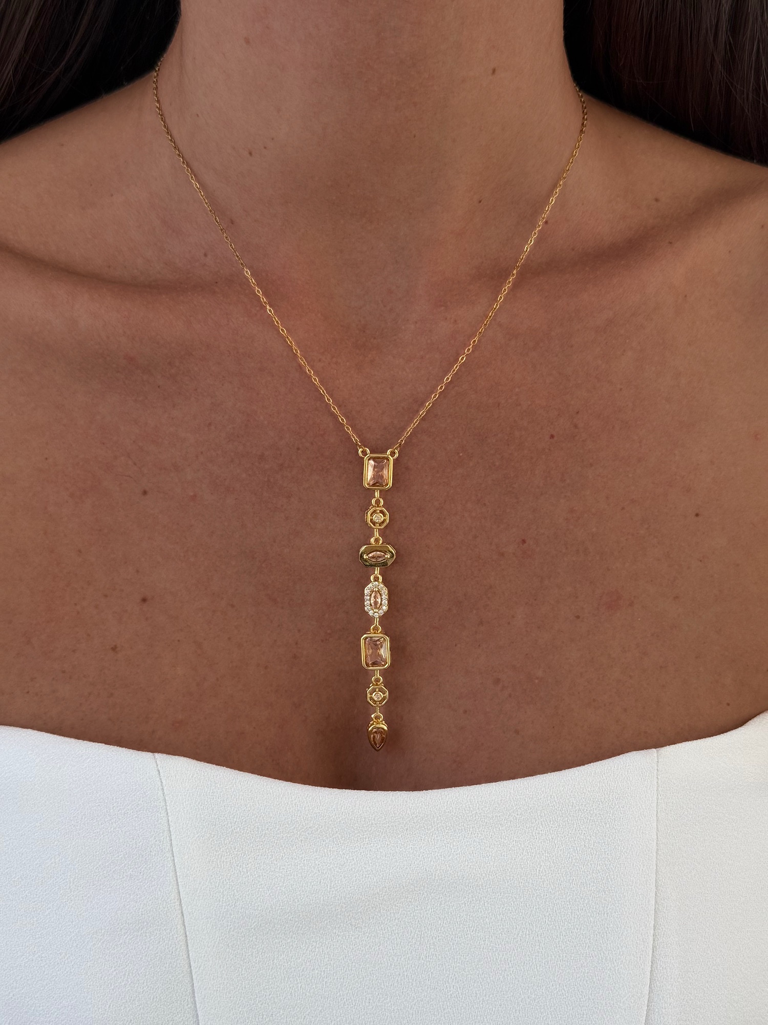 img_4814 Çelik Açık Kahve Baget Taşlı Geometrik Tasarım Gold Y Kolye