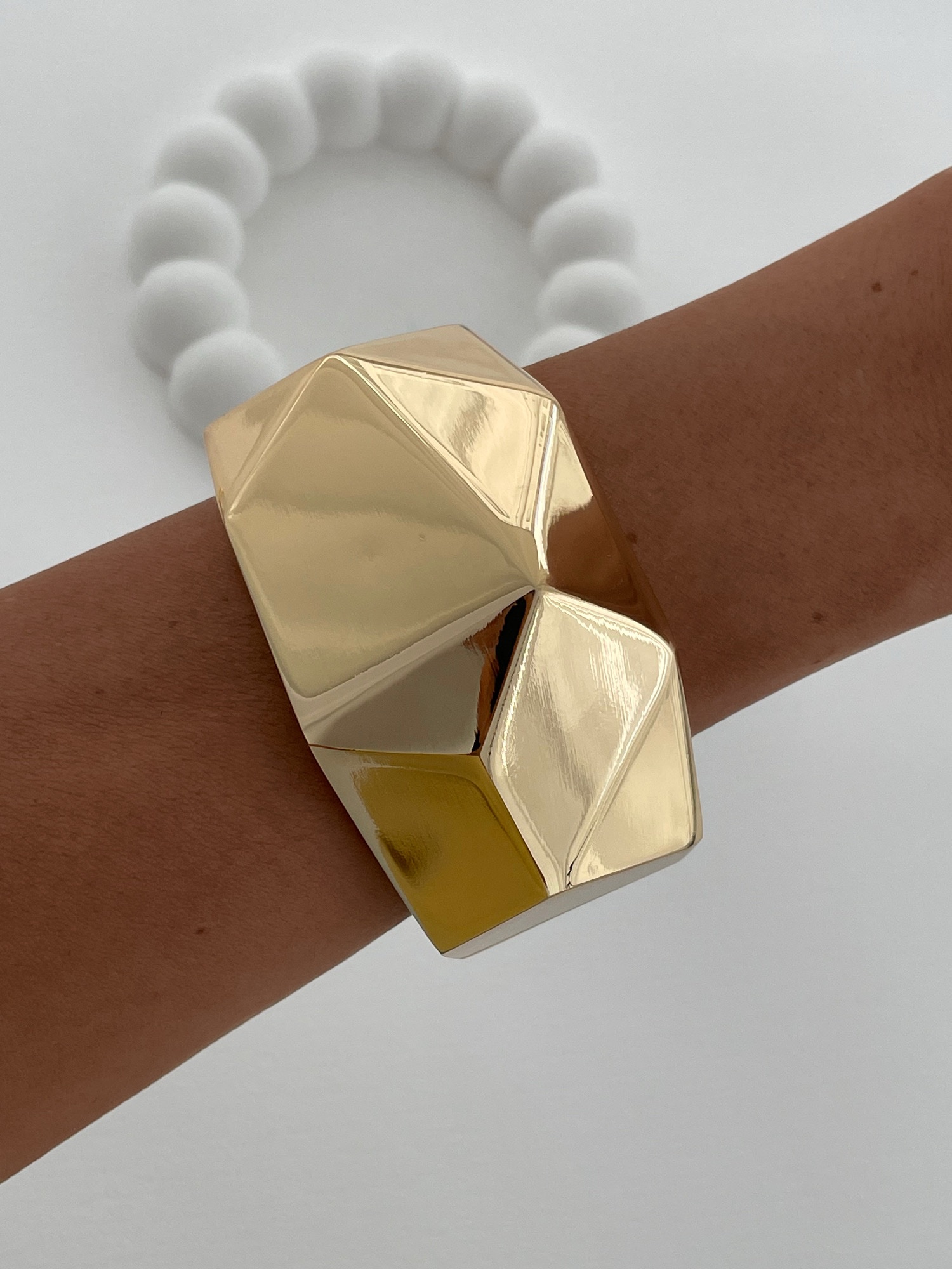 img_5675-2 Özel Seri Baklava Desen Gold Kelepçe Bileklik