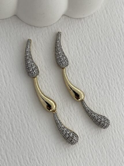 Özel Seri Zirkon Taşlı Damla Tasarım Gold Küpe