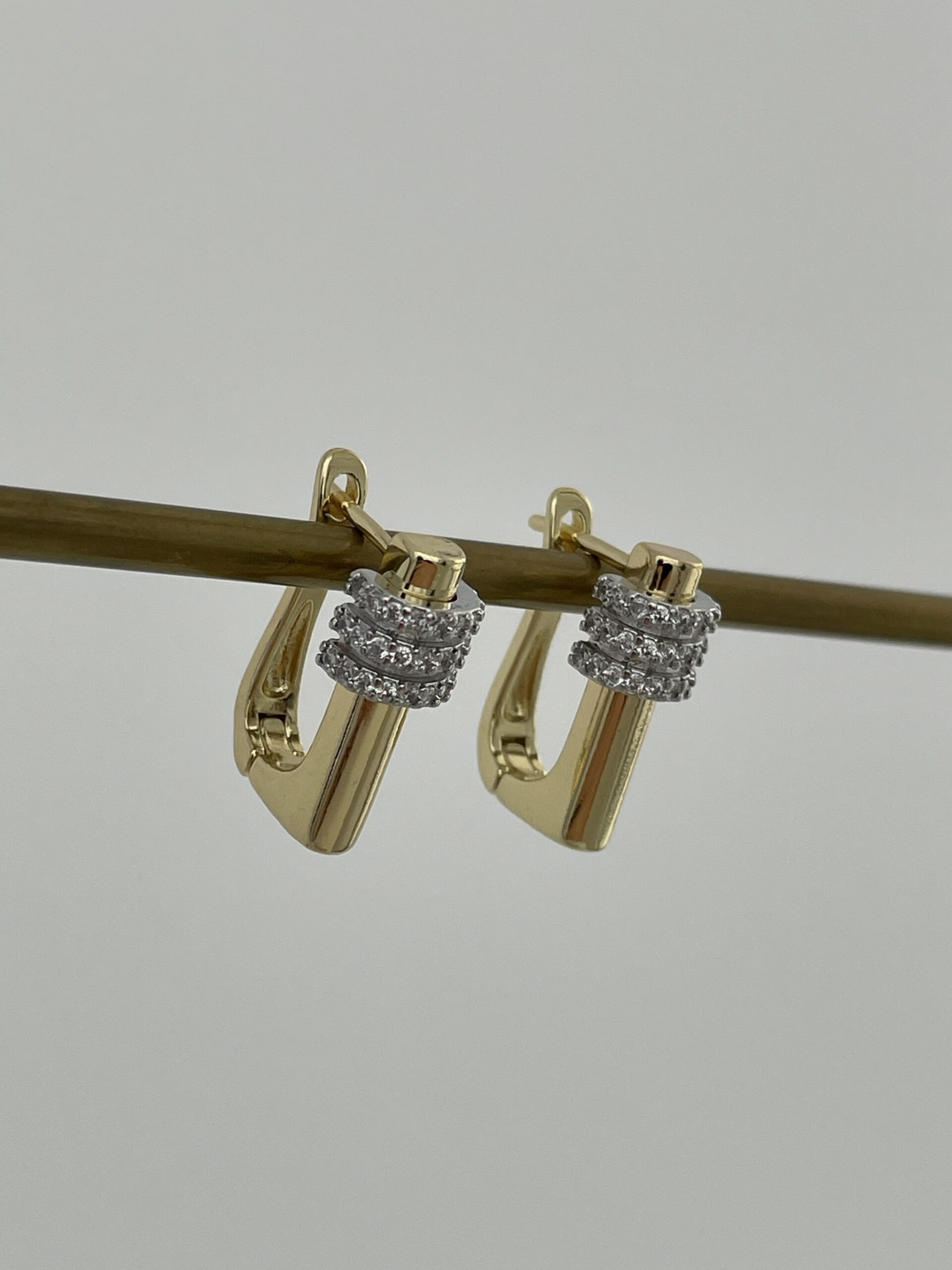 img_9776-2 Özel Seri Zirkon Taşlı Gold Kare Halka Küpe