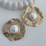 Özel Seri Desenli İnci Detay Yuvarlak Gold Küpe