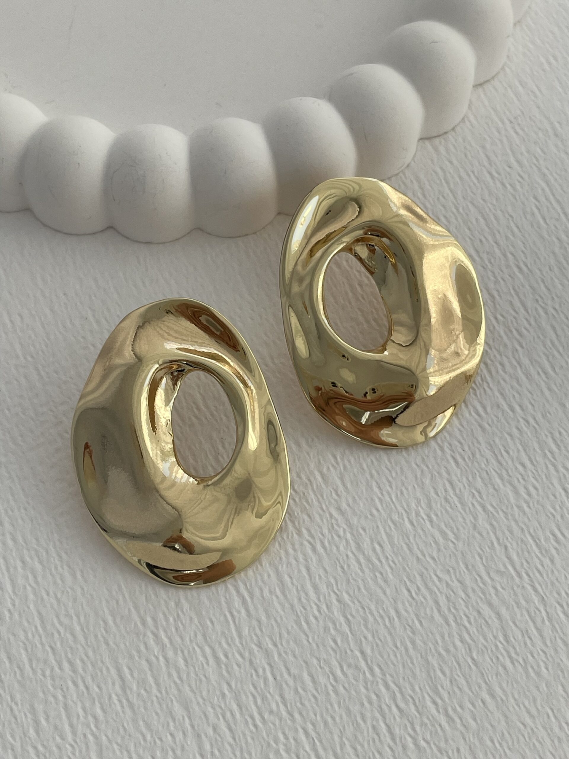 img_7032-5 Özel Seri Soyut Tasarım Gold Oval Küpe