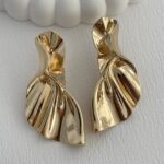 Özel Seri Yaprak Tasarım Gold Küpe