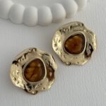 Özel Seri Kahverengi Kemik Desenli Soyut Tasarım Gold Küpe