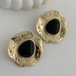 Özel Seri Siyah Kemik Desenli Soyut Tasarım Gold Küpe