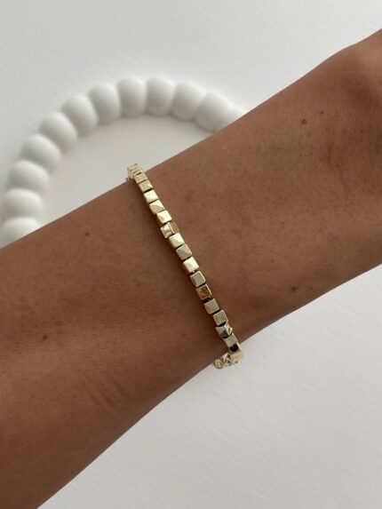 Özel Seri İnce Küp Tasarım Gold Bileklik