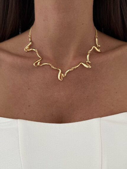 Özel Seri Soyut Kıvrım Tasarım Gold Kolye