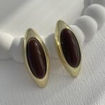 Özel Seri Kahverengi Kemik Detay Oval Vintage Gold Küpe