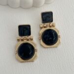 Özel Seri Siyah Kemik Detay Geometrik Tasarım Gold Küpe
