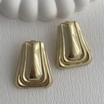 Özel Seri Çerçeve Detay Geometrik Tasarım Gold Küpe