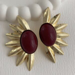 Özel Seri Yarım Yaprak Model Bordo Mineli Gold Küpe