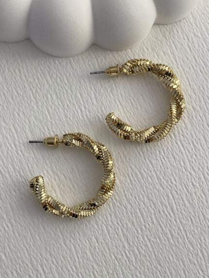 Özel Seri Desenli Burgu Tasarım Gold Halka Küpe