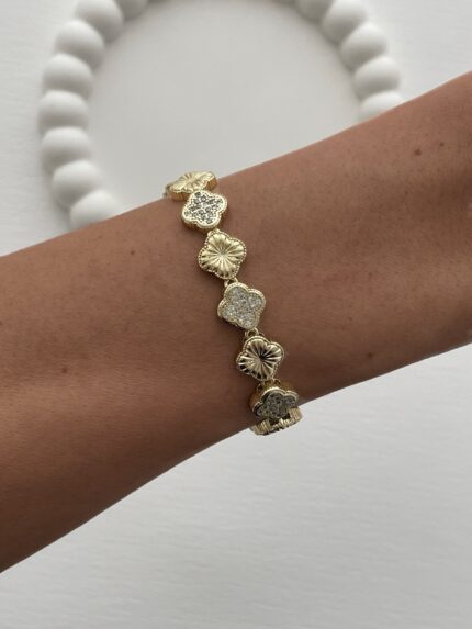 Özel Seri Marka Model Yonca Tasarım Zirkon Taşlı Desenli Gold Bileklik