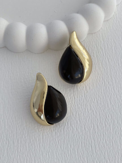 Özel Seri Siyah Kemik Detay Damla Model Gold Küpe