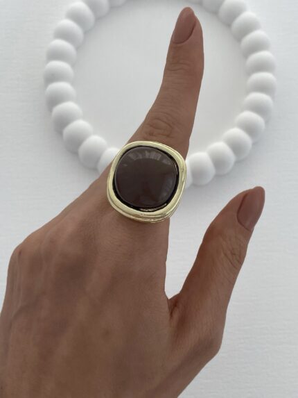 Özel Seri Kahverengi Mineli Kare Tasarım Gold Yüzük 17mm