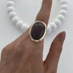 Özel Seri Kahverengi Mineli Yuvarlak Tasarım Gold Yüzük 18mm
