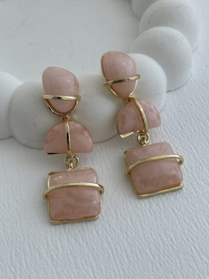 Özel Seri Asimetrik Kıvrım Pembe Hawai Küpe