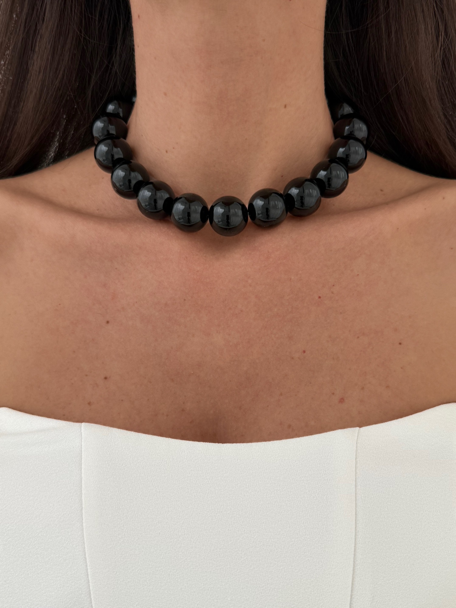 img_4603-1.jpeg Özel Seri Siyah Top Tasarım Gold Choker Kolye