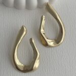 Özel Seri Soyut Oval Tasarım Gold Küpe