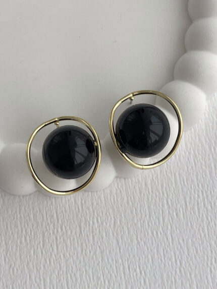 Özel Seri Siyah Top Detay Gold Çerçeveli Küpe