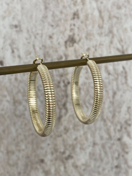 Özel Seri Tırtık Tasarım Orta Boy Gold Halka Küpe