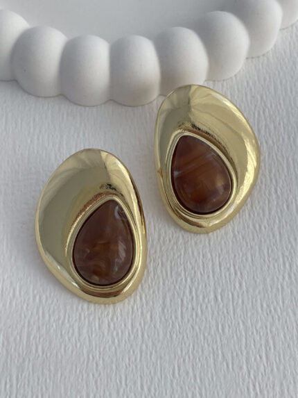 Özel Seri Açık Kahverengi Kemik Damla Detay Gold Küpe