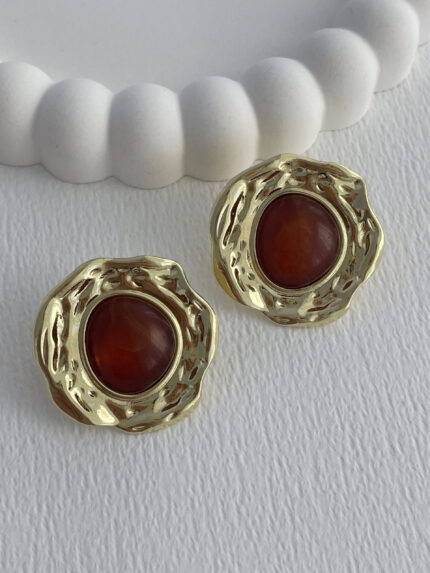 Özel Seri Kahverengi Taş Detay Yuvarlak Gold Küpe