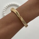 Özel Seri Kıvrım Tasarım Gold Kelepçe Bileklik
