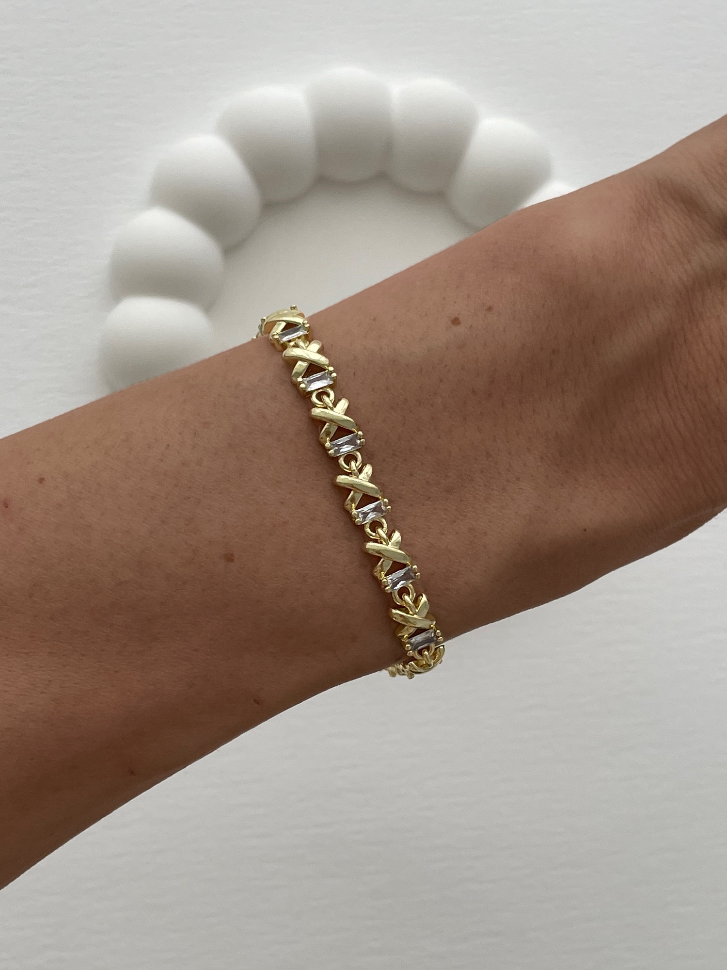 img_5024-3 Özel Seri Baget Taşlı X Tasarım Gold Bileklik