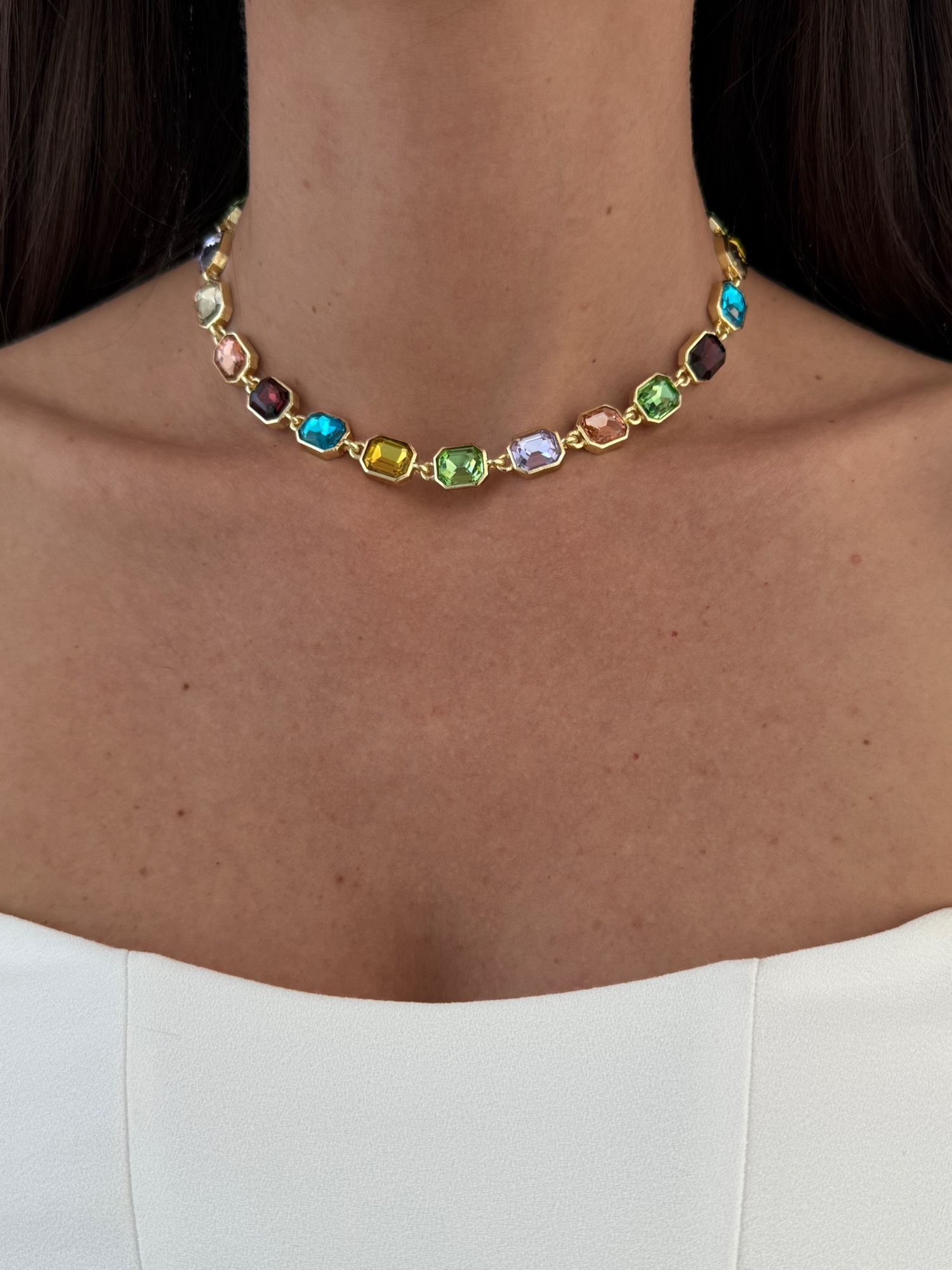 img_8329-2 Özel Seri Oval Tasarım Renkli Baget Taş Detay Gold Kolye