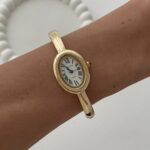 Marka Model Kelepçe Tasarım Kadranı Beyaz Gold Vintage Saat