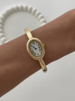 Marka Model Kelepçe Tasarım Kadranı Beyaz Gold Vintage Saat