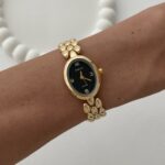 Oval Tasarım Kadranı Siyah Gold Vintage Saat