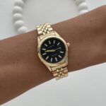 Yuvarlak Tasarım Kadranı Siyah Gold Vintage Saat