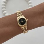 Yuvarlak Tasarım Kadranı Siyah Gold Vintage Saat